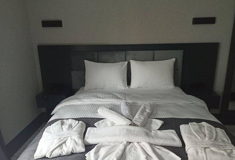 ホテル Kurucesme Business