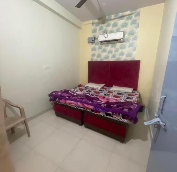 בית מלון כפרי Oyo 81010  The Amar Palace