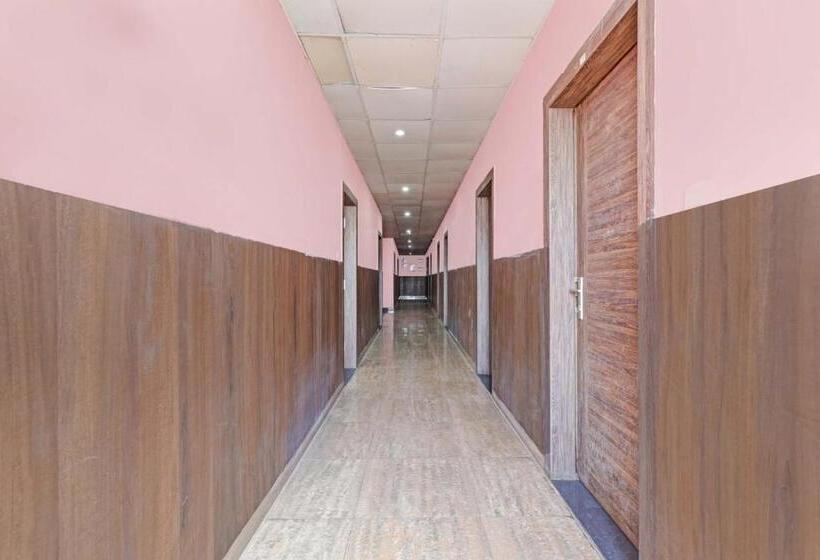 בית מלון כפרי Spot On 81091 Gmall