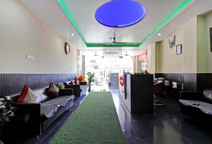 בית מלון כפרי Spot On 81091 Gmall