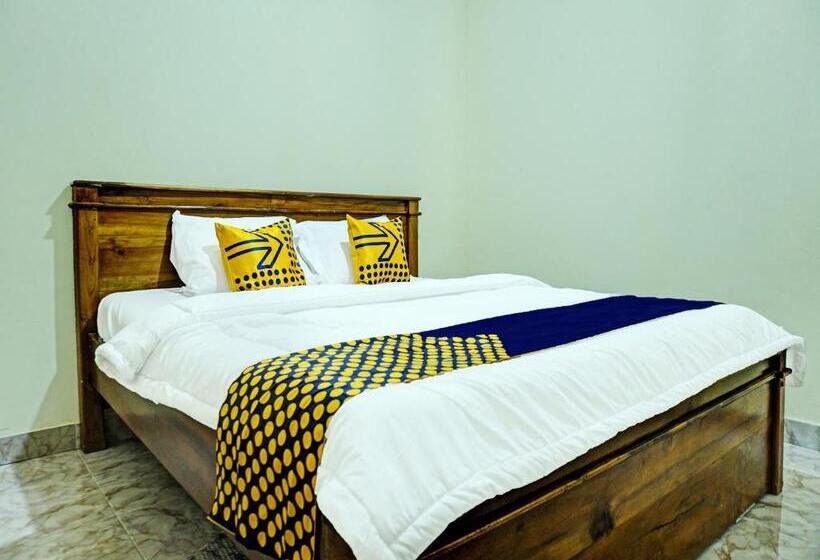 בית מלון כפרי Spot On 92392 Penginapan Vinccent22 Syariah