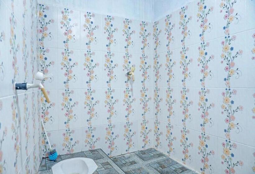 בית מלון כפרי Spot On 92392 Penginapan Vinccent22 Syariah