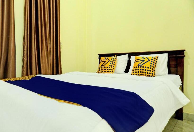 בית מלון כפרי Spot On 92392 Penginapan Vinccent22 Syariah