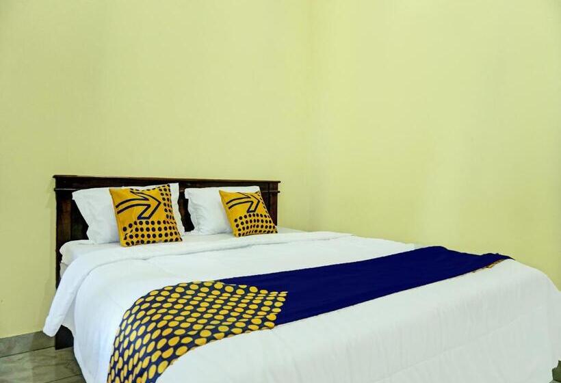 בית מלון כפרי Spot On 92392 Penginapan Vinccent22 Syariah