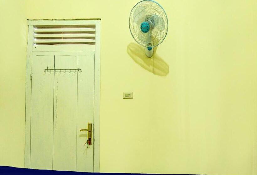 בית מלון כפרי Spot On 92392 Penginapan Vinccent22 Syariah