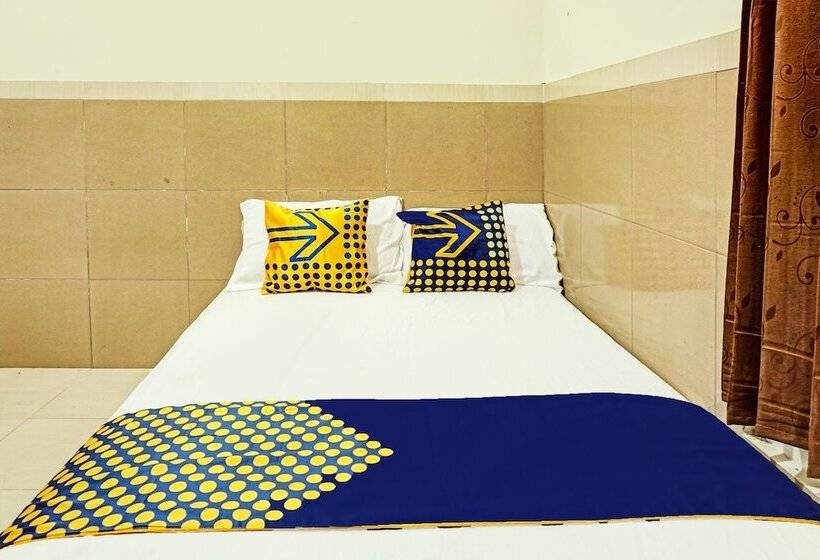 בית מלון כפרי Spot On 92393 Namimart Syariah 1