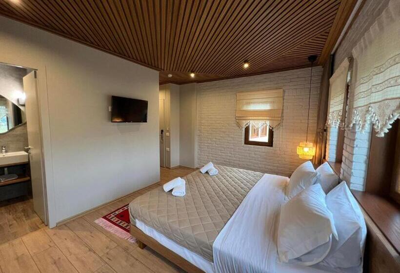 酒店 The Stone Sky