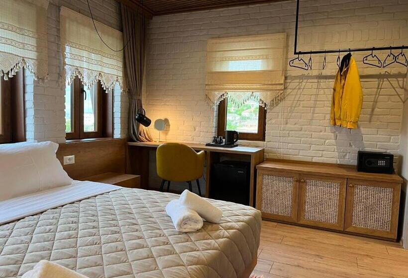 酒店 The Stone Sky