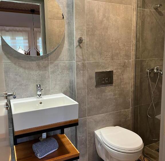 酒店 The Stone Sky