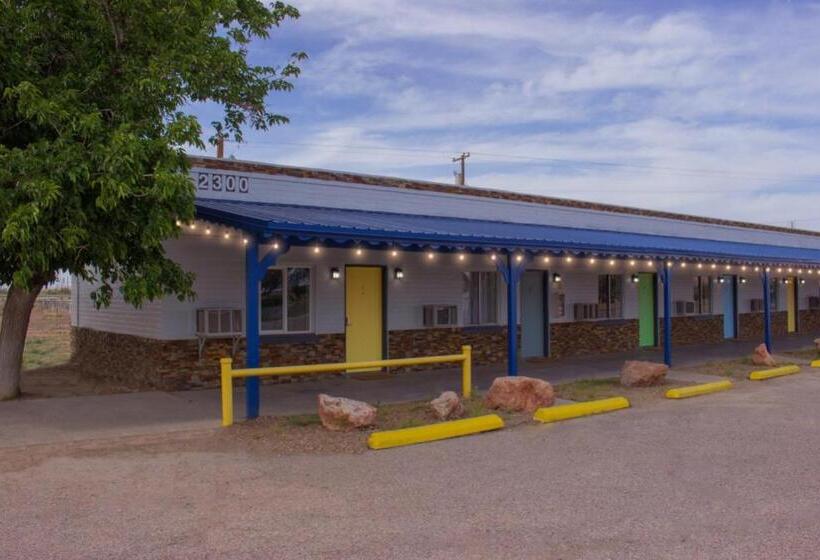 Moapa Motel