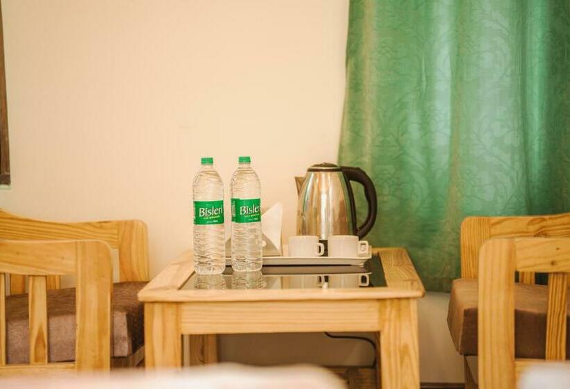 Musafir Hostels Sissu