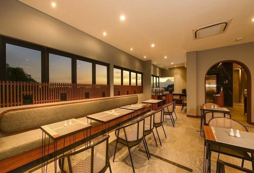 Nata Azana Hotel Solo