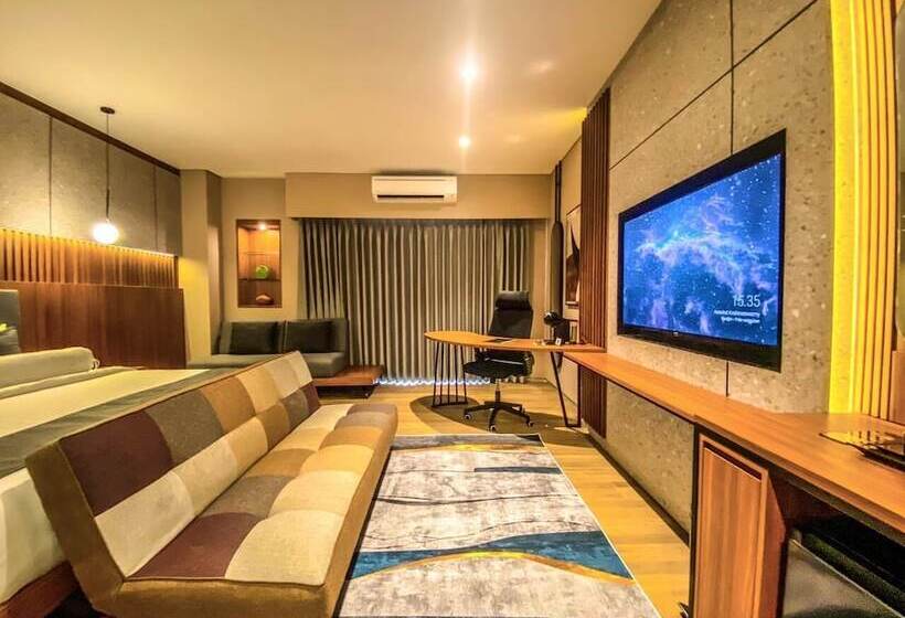 Nata Azana Hotel Solo