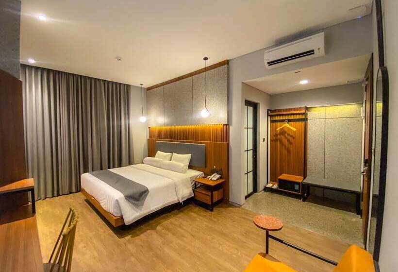 Nata Azana Hotel Solo