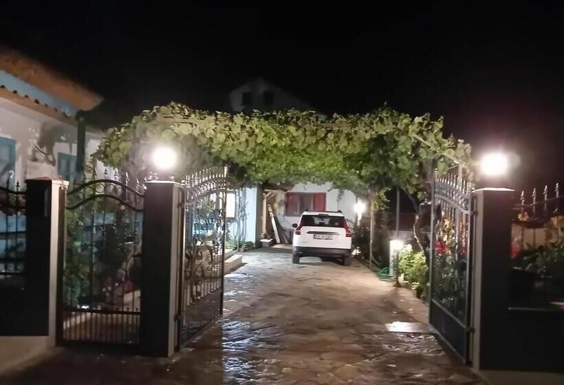 פנסיון Casa Rasaritul Soarelui Sarichioi