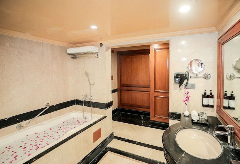 Regenta Central Lucknow By Royal Orchid Hotels Limited