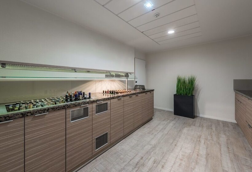 Arkadenhaus   Hotel Freiherr Von Schwarzenberg