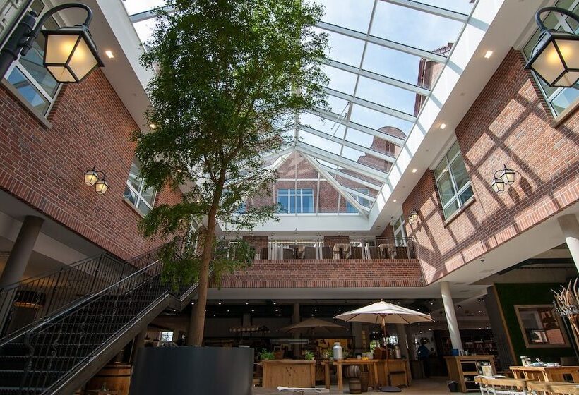 Arkadenhaus   Hotel Freiherr Von Schwarzenberg