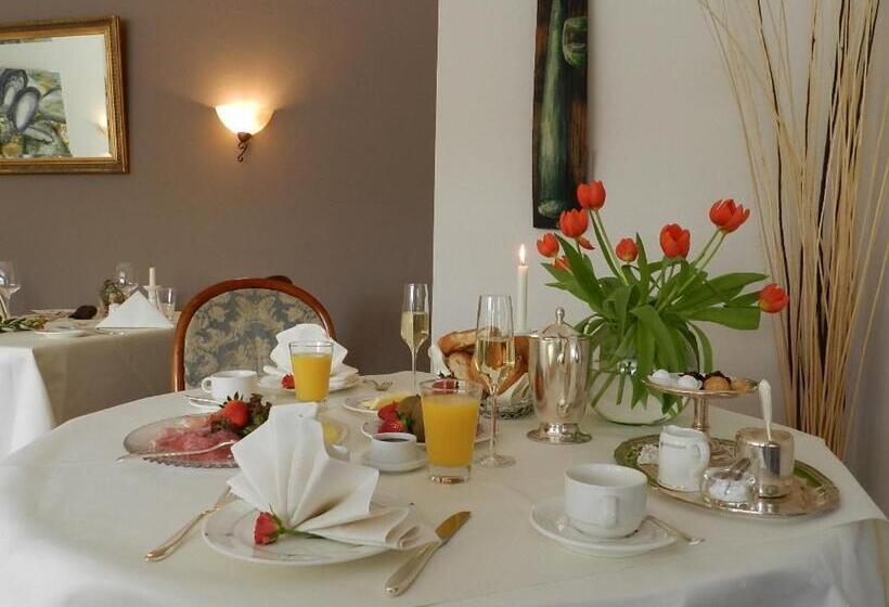 Garni Hotel Moselschild