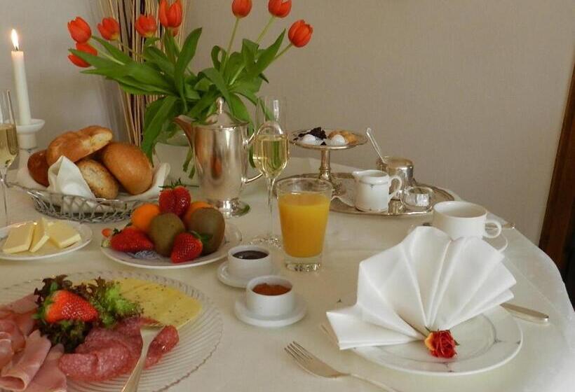 Garni Hotel Moselschild