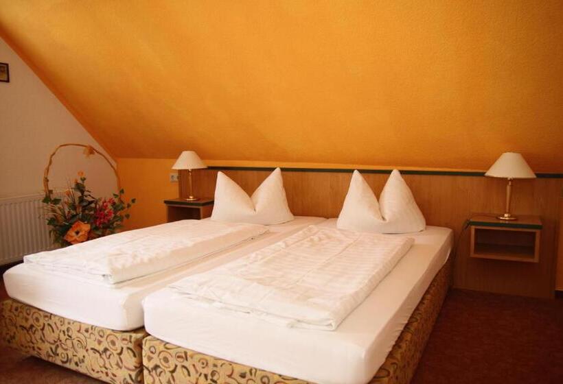 Haus Kehrwieder   Hotel Am Kur Café