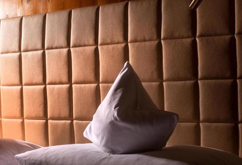 Отель Alter Weißbräu