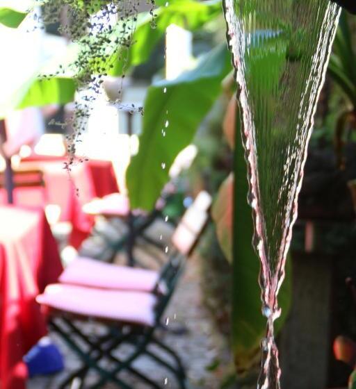 ホテル Alter Winzerhof Weisenheim Am Berg E.k