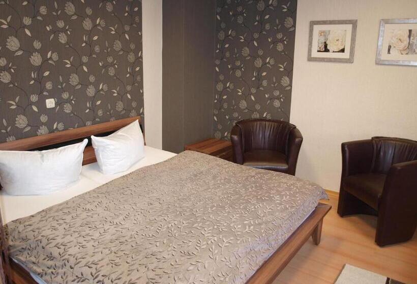 Отель Am Schützenberg