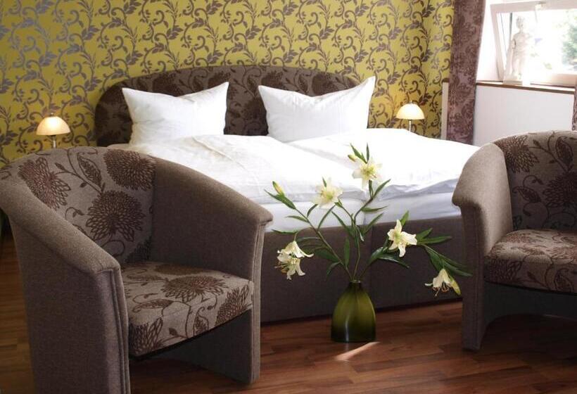 Отель Am Schützenberg