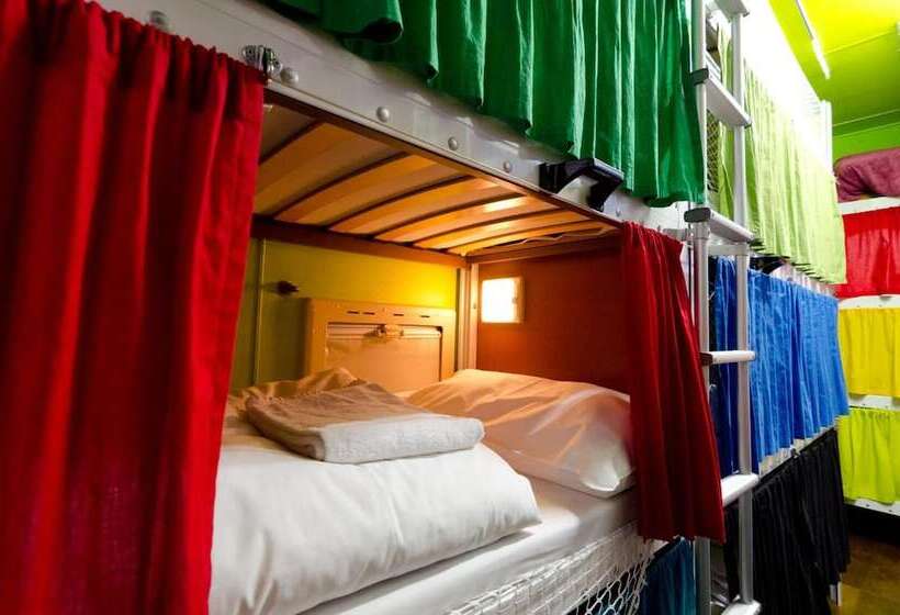 فندق Basecamp Bonn