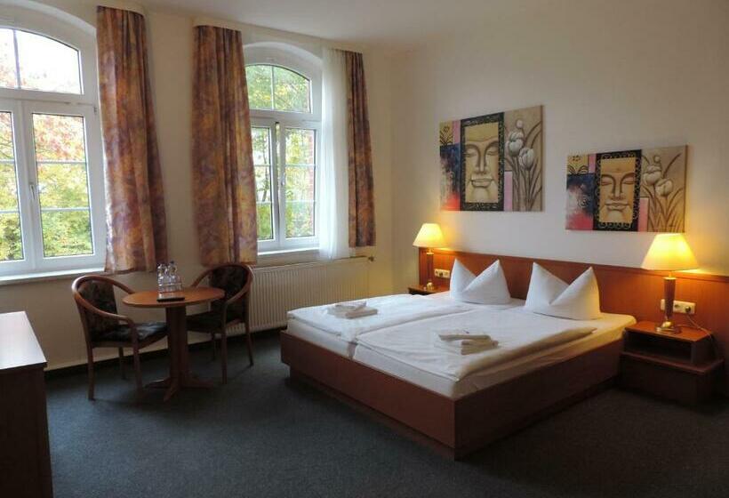 בית מלון כפרי Carl Von Clausewitz