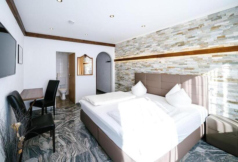 בית מלון כפרי Central City