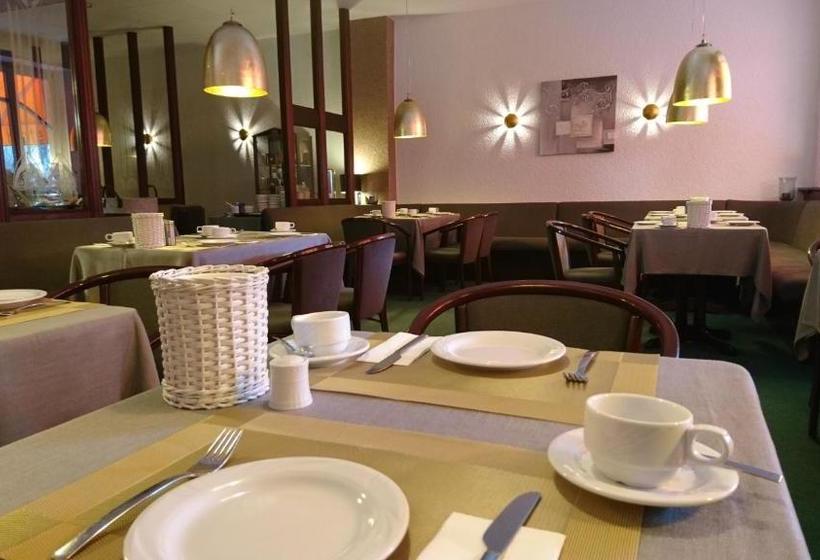 هتل Deutschherrenhof