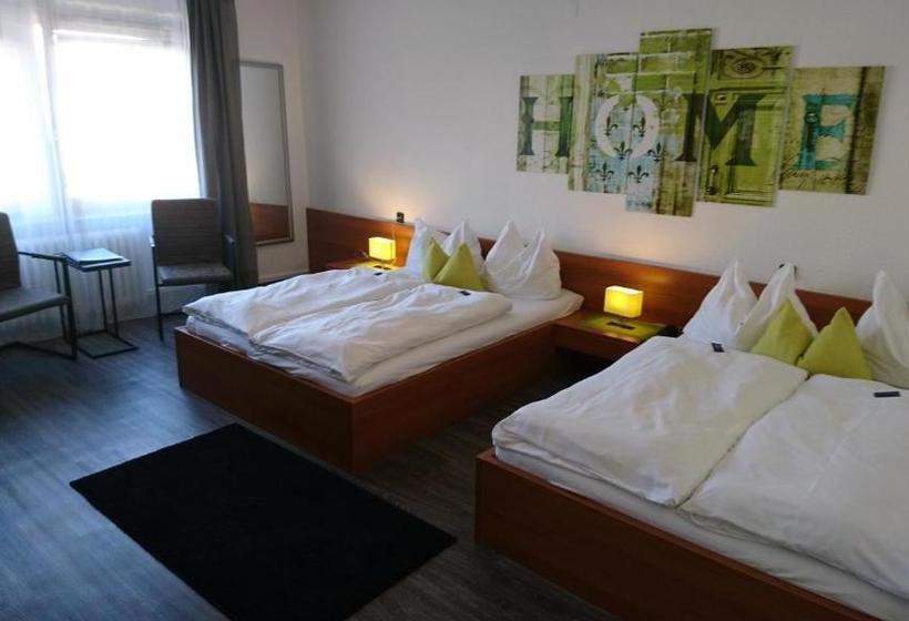 هتل Deutschherrenhof