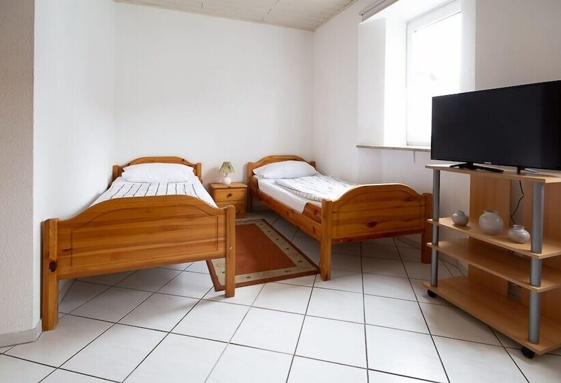 فندق Feriendorf Slawitsch