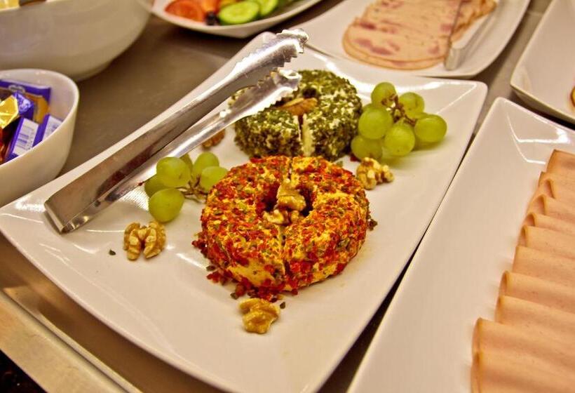 Отель Ganita Weil Am Rhein