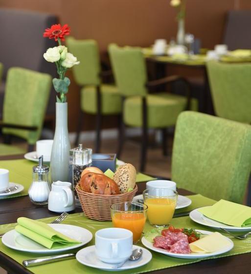 ホテル Gda  Am Schlosspark