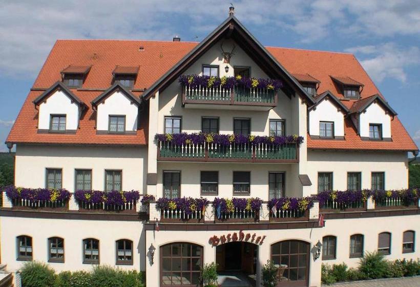 בית מלון כפרי Goldener Hirsch