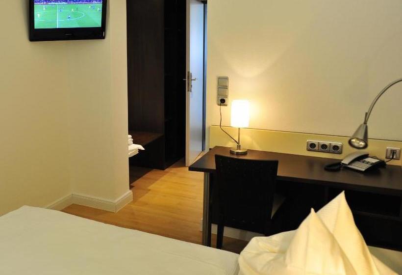 호텔 Gästehaus Am Räuschenberg