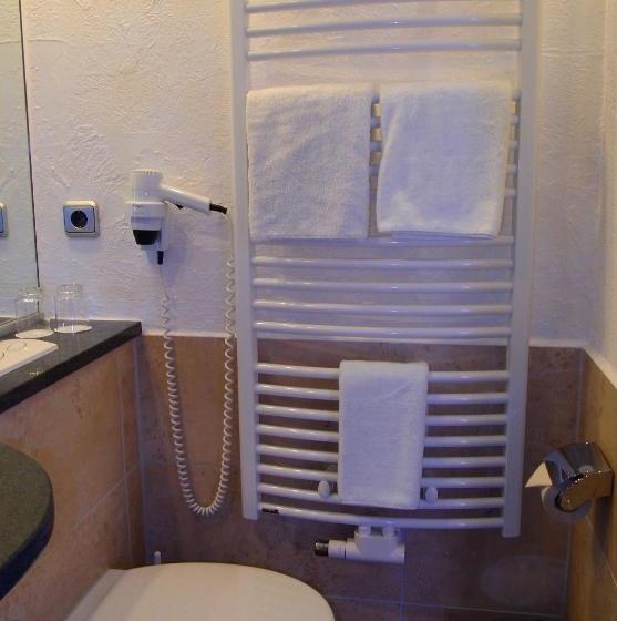 호텔 Gästehaus Am Räuschenberg