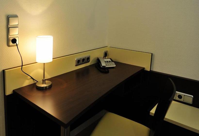 호텔 Gästehaus Am Räuschenberg