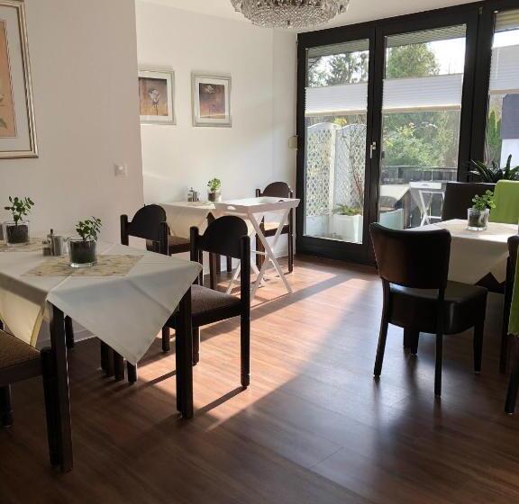 Отель Gästehaus Cramer