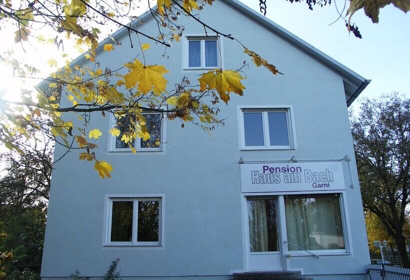 فندق Haus Am Bach   Gemütliche Pension