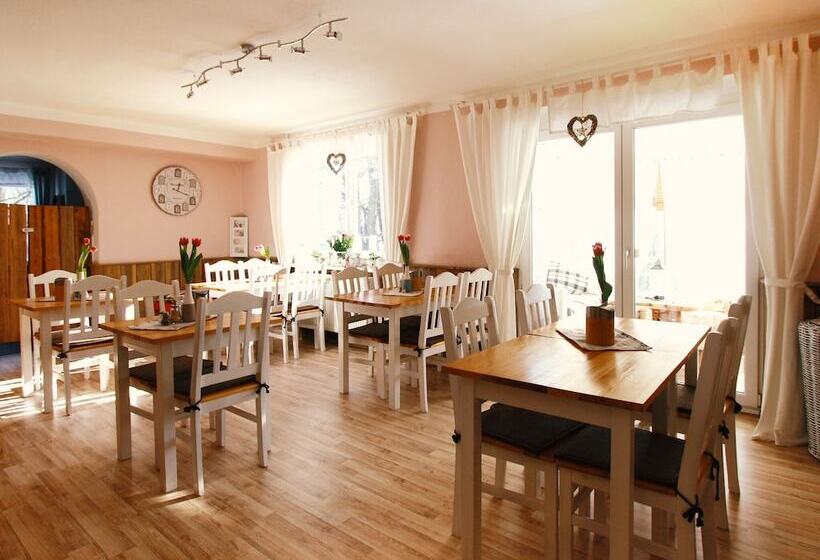 בית מלון כפרי Haus Am Bach   Gemütliche Pension