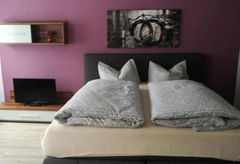 ホテル Haus Linde Frauenwald Am Rennsteig