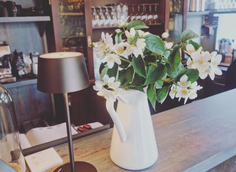 1a Hotel Zimmer Frei