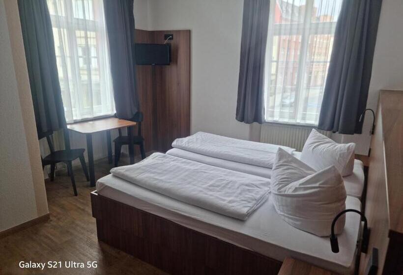 1a Hotel Zimmer Frei