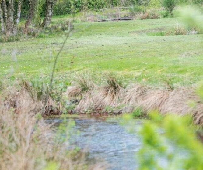 בית מלון כפרי Jernbanegade