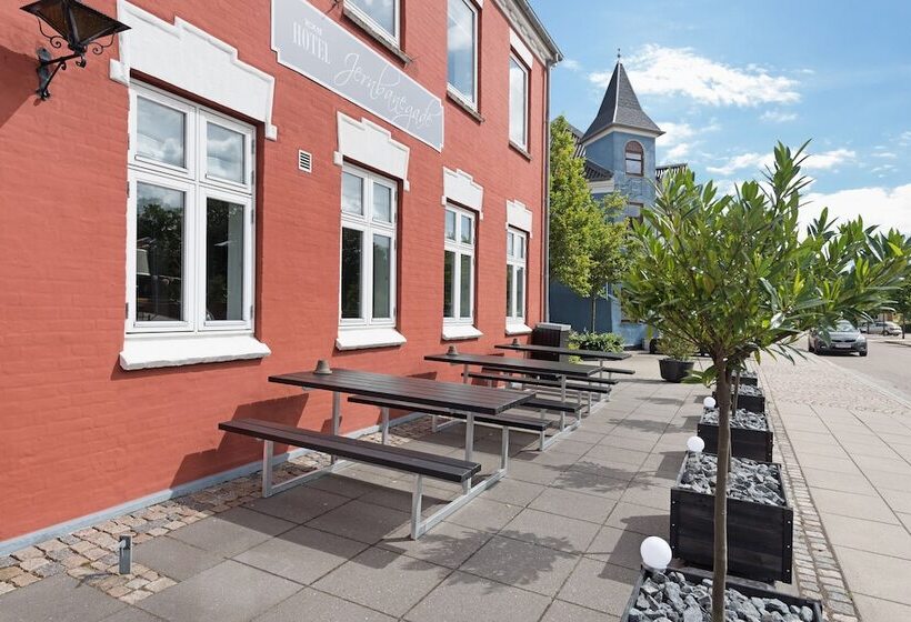 בית מלון כפרי Jernbanegade