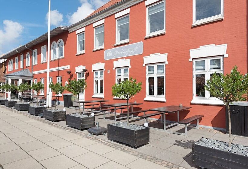 בית מלון כפרי Jernbanegade